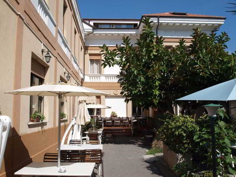 Hotel Delle Rose San Bartolomeo al Mare Kültér fotó